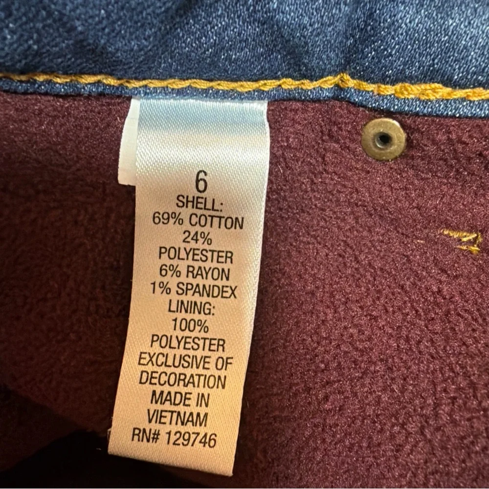 Blue Mountain Women's size 6 Fleece Lined Med Wash Straight Leg Jeans - Picture 5 of 11